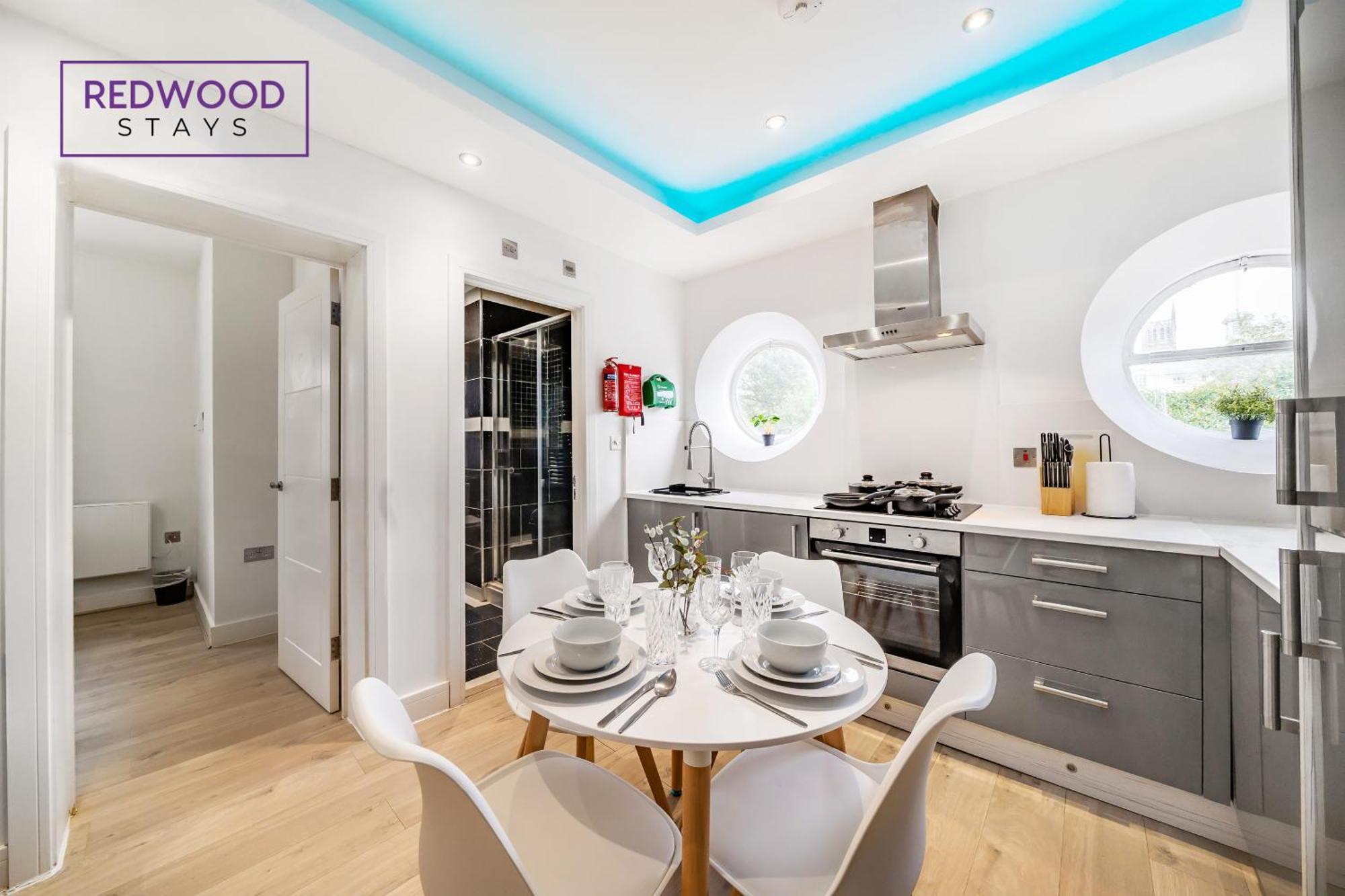 Brand New, 1 Bed 1 Bath, Modern Town Center Apartment, Netflix By Redwood Stays Aldershot Exterior photo